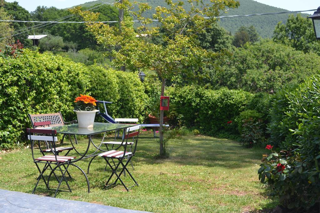 Il Poggio Degli Ulivi Apartman Trevignano Romano Szoba fotó